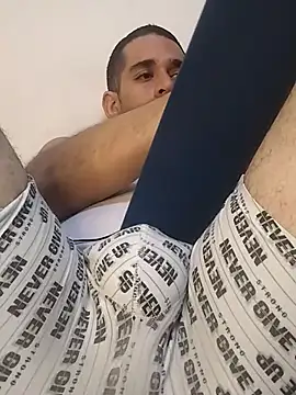 CRISTHIAN GREY01 online show from March 23, 2025, 6:26 am