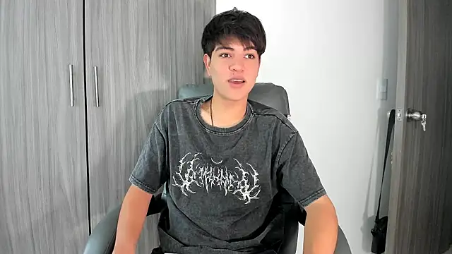 JaycoThomas online show from December 20, 2025, 8:38 pm