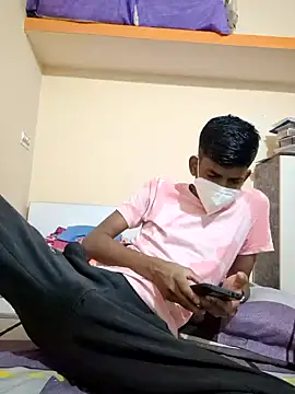 Snapshot of KissesBoyAD chatting on December 15, 2024, 3:20 pm KissesBoyAD online show from December 15, 2024, 3:20 pm