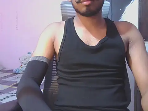 Snapshot of KissesBoyAD chatting on September 26, 2025, 3:27 pm KissesBoyAD online show from September 26, 2025, 3:27 pm