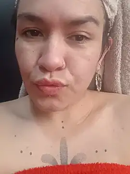 Snapshot of Lela-pink chatting on August 1, 2026, 5:01 pm Lela-pink online show from August 1, 2026, 5:01 pm