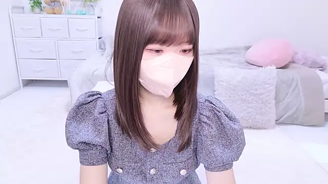 328 mitsuha online show from February 23, 2025, 5:01 am