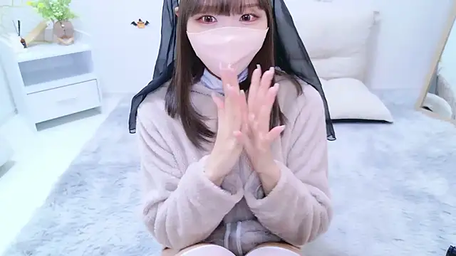 328 mitsuha online show from October 26, 2025, 11:49 am