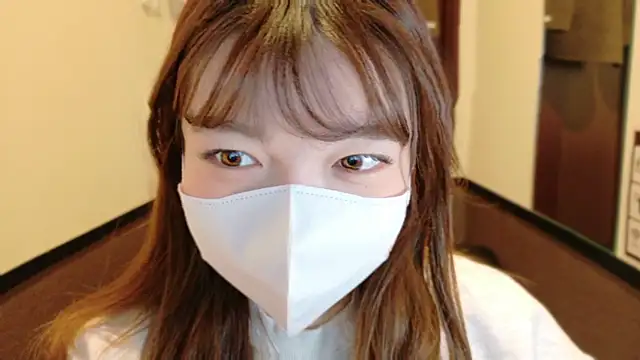 Snapshot of _Yui_ chatting on December 4, 2025, 4:33 am Yui online show from December 4, 2025, 4:33 am