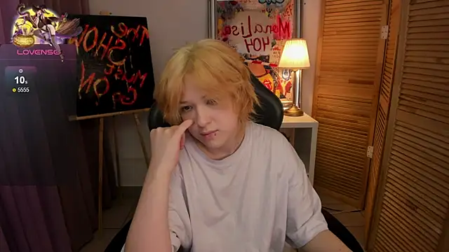 fiamoory online show from January 20, 2025, 5:04 am