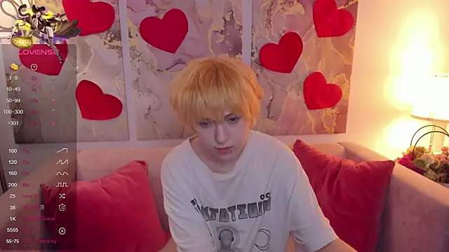 fiamoory online show from February 24, 2025, 5:00 am