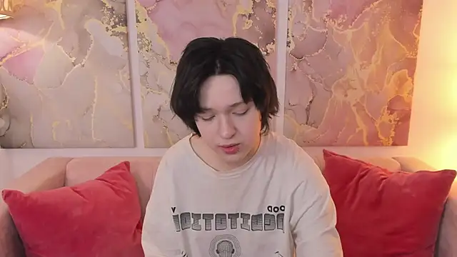 fiamoory online show from March 18, 2025, 1:21 am