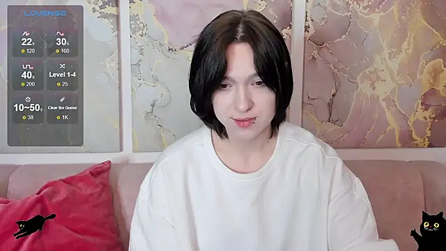 fiamoory online show from April 29, 2026, 7:34 am
