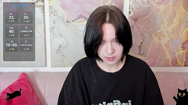 fiamoory online show from April 30, 2026, 1:23 am