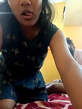 Radhikadavi879 online show from February 19, 2025, 6:55 am