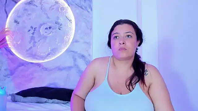 JulietaKane online show from March 17, 2026, 5:22 am