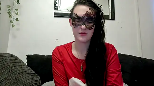 LexiSnowUK online show from January 5, 2025, 2:41 pm