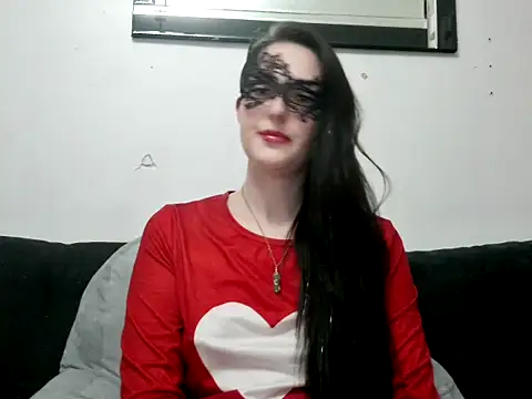 LexiSnowUK online show from March 8, 2025, 8:14 pm