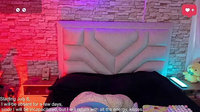 Snapshot of _jade_white_ chatting on June 12, 2026, 1:43 pm jade white online show from June 12, 2026, 1:43 pm
