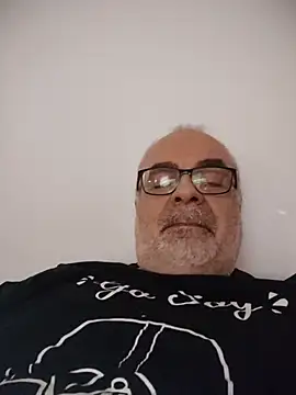 Satiro Sevilla online show from April 29, 2026, 9:54 pm
