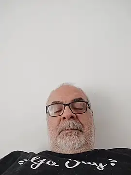 Satiro Sevilla online show from May 2, 2026, 11:26 am