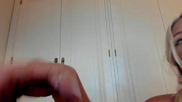 Snapshot of adarabu chatting on February 23, 2025, 8:39 am adarabu online show from February 23, 2025, 8:39 am