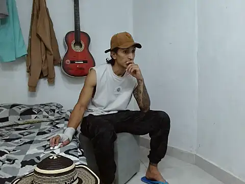 latino hotxxx online show from March 11, 2025, 2:21 am