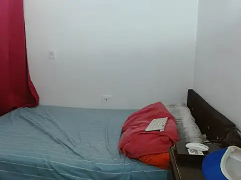 latino hotxxx online show from November 9, 2025, 7:56 pm