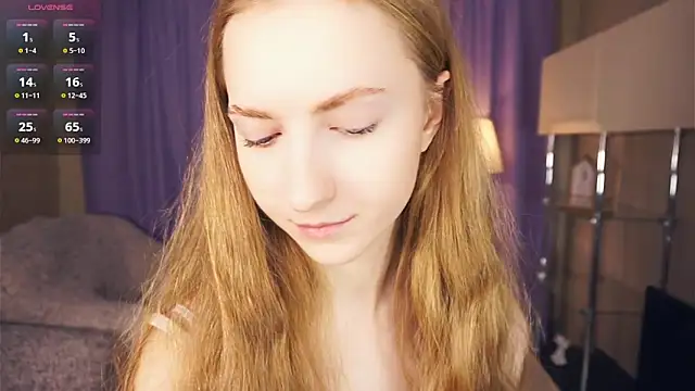 EsmaCarll online show from January 9, 2025, 8:22 pm