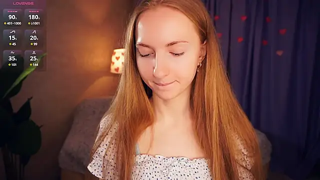 EsmaCarll online show from March 2, 2025, 8:50 pm