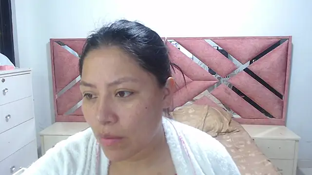 moan sex2 online show from May 2, 2026, 4:06 am