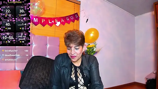 Snapshot of Angelina_Stone_65 chatting on December 28, 2024, 11:26 pm Angelina Stone 65 online show from December 28, 2024, 11:26 pm