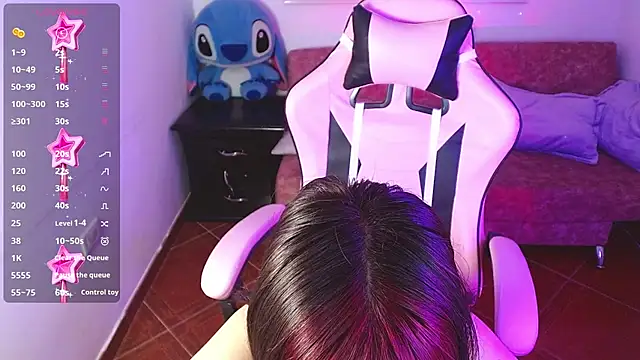 Snapshot of evie_cloud chatting on December 11, 2024, 3:24 am evie cloud online show from December 11, 2024, 3:24 am