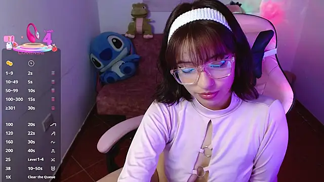 Snapshot of evie_cloud chatting on February 28, 2025, 1:37 am evie cloud online show from February 28, 2025, 1:37 am