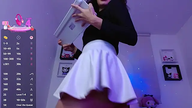 Snapshot of evie_cloud chatting on March 3, 2025, 1:31 am evie cloud online show from March 3, 2025, 1:31 am