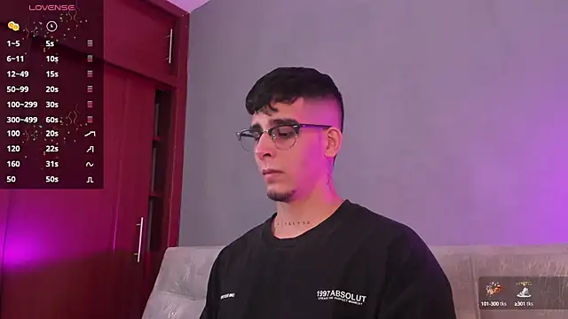 Snapshot of iamcamiloo_ chatting on January 11, 2025, 4:16 am iamcamiloo online show from January 11, 2025, 4:16 am