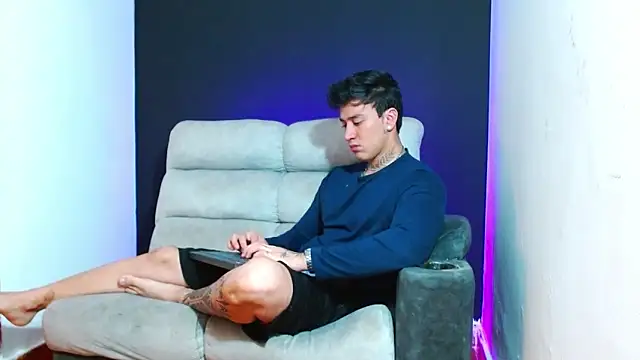 Snapshot of JUSTIN_FULLER1 chatting on February 3, 2026, 8:36 pm JUSTIN FULLER1 online show from February 3, 2026, 8:36 pm