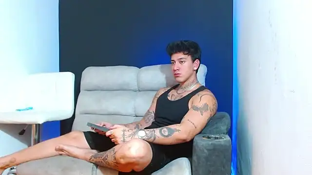 Snapshot of JUSTIN_FULLER1 chatting on February 22, 2026, 9:13 pm JUSTIN FULLER1 online show from February 22, 2026, 9:13 pm