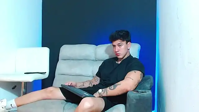 Snapshot of JUSTIN_FULLER1 chatting on March 9, 2026, 12:03 am JUSTIN FULLER1 online show from March 9, 2026, 12:03 am