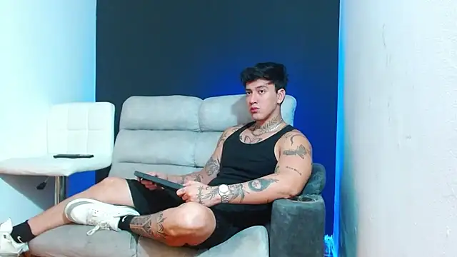 Snapshot of JUSTIN_FULLER1 chatting on March 20, 2026, 5:40 pm JUSTIN FULLER1 online show from March 20, 2026, 5:40 pm