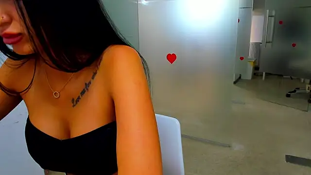 Queenrafaella online show from July 28, 2026, 9:15 am