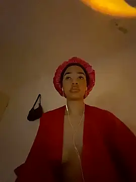 Snapshot of redbonejada chatting on December 2, 2024, 7:03 am redbonejada online show from December 2, 2024, 7:03 am