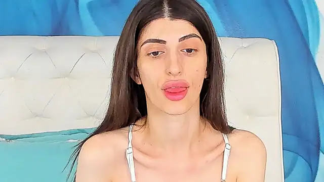 SkinnyDolly online show from July 5, 2026, 4:07 am