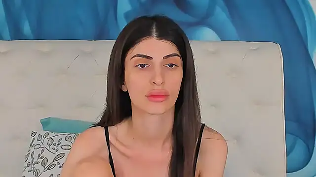 SkinnyDolly online show from July 15, 2026, 5:02 am