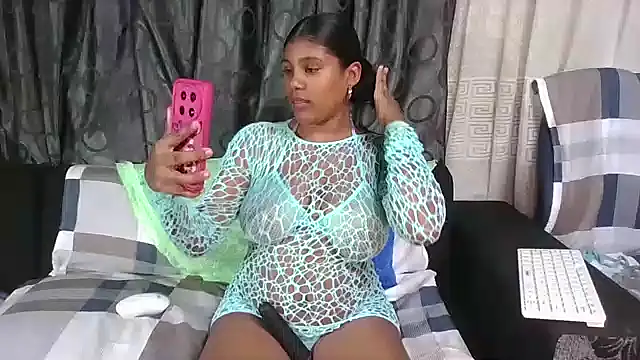 Snapshot of Lilmisskay18 chatting on June 15, 2026, 4:09 pm Lilmisskay18 online show from June 15, 2026, 4:09 pm