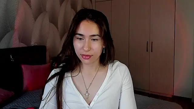 Snapshot of Bambiii_bby chatting on December 21, 2025, 3:24 am Bambiii bby online show from December 21, 2025, 3:24 am