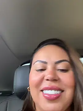 Snapshot of lariic chatting on June 3, 2026, 1:57 pm lariic online show from June 3, 2026, 1:57 pm