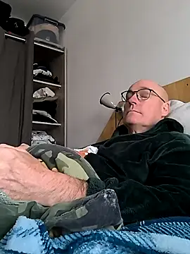 bogland33 online show from March 3, 2025, 9:44 am