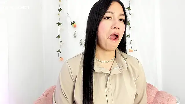 Snapshot of Sara_Kurt chatting on March 19, 2025, 7:27 pm Sara Kurt online show from March 19, 2025, 7:27 pm