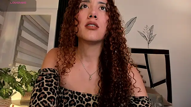 miss catalinaa online show from April 23, 2026, 12:04 pm