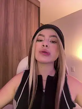 Snapshot of ARITOO_ chatting on June 4, 2026, 3:34 am ARITOO online show from June 4, 2026, 3:34 am