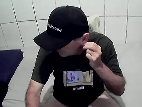 Snapshot of pierdona chatting on March 4, 2025, 3:37 pm pierdona online show from March 4, 2025, 3:37 pm