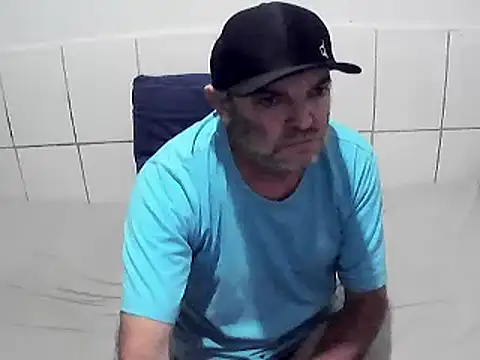 pierdona online show from July 18, 2026, 7:39 pm
