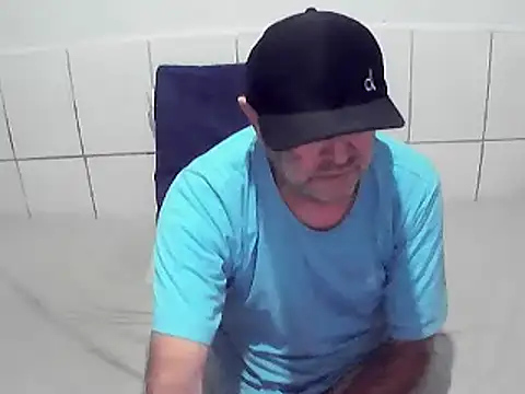 pierdona online show from July 21, 2026, 8:11 pm