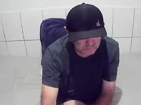 pierdona online show from July 28, 2026, 8:52 pm